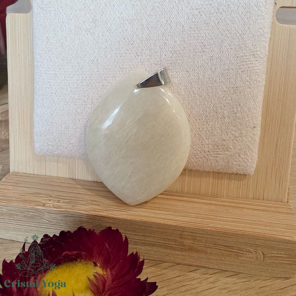 Pendentif forme libre en pierre de lune